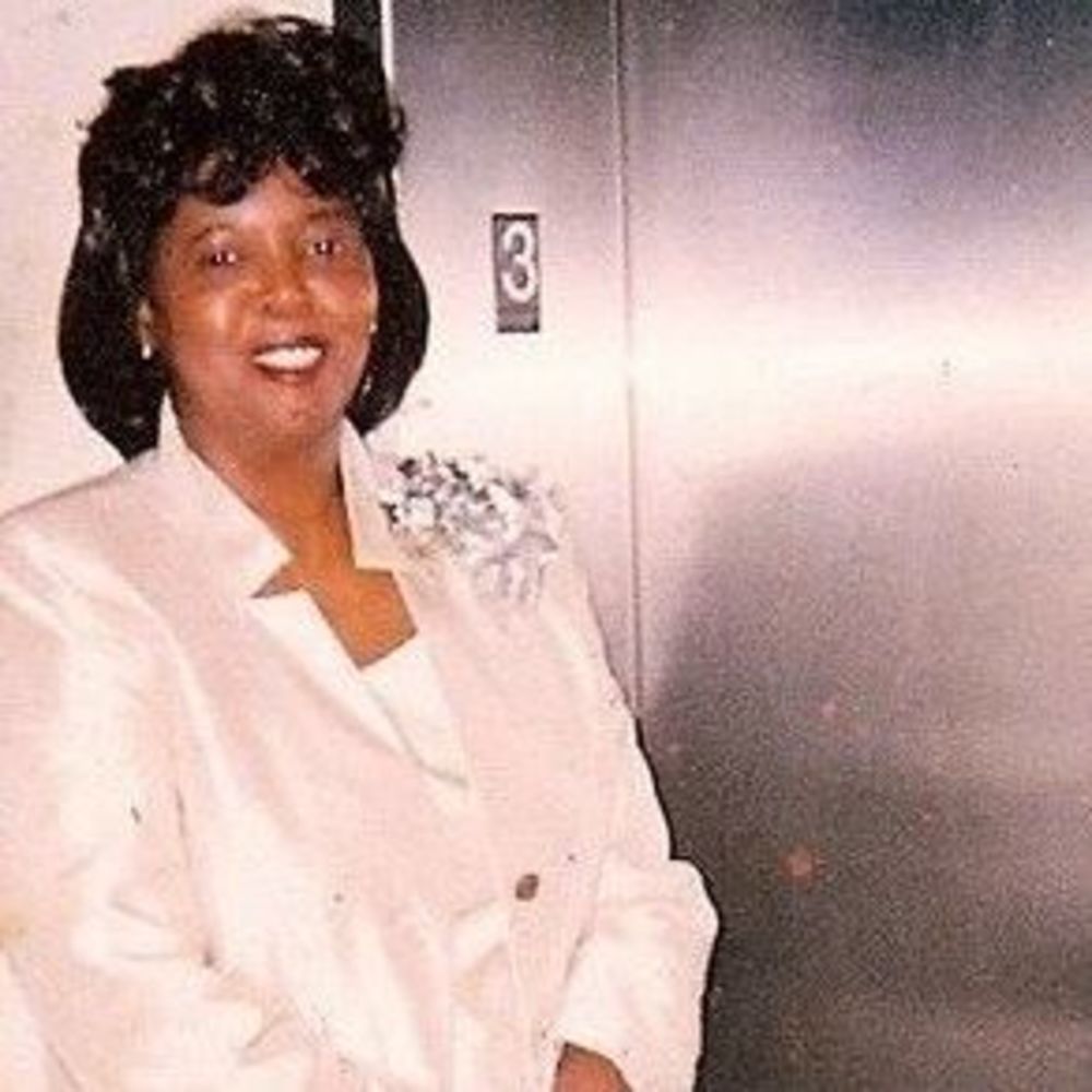 Meet your Posher, Deloris